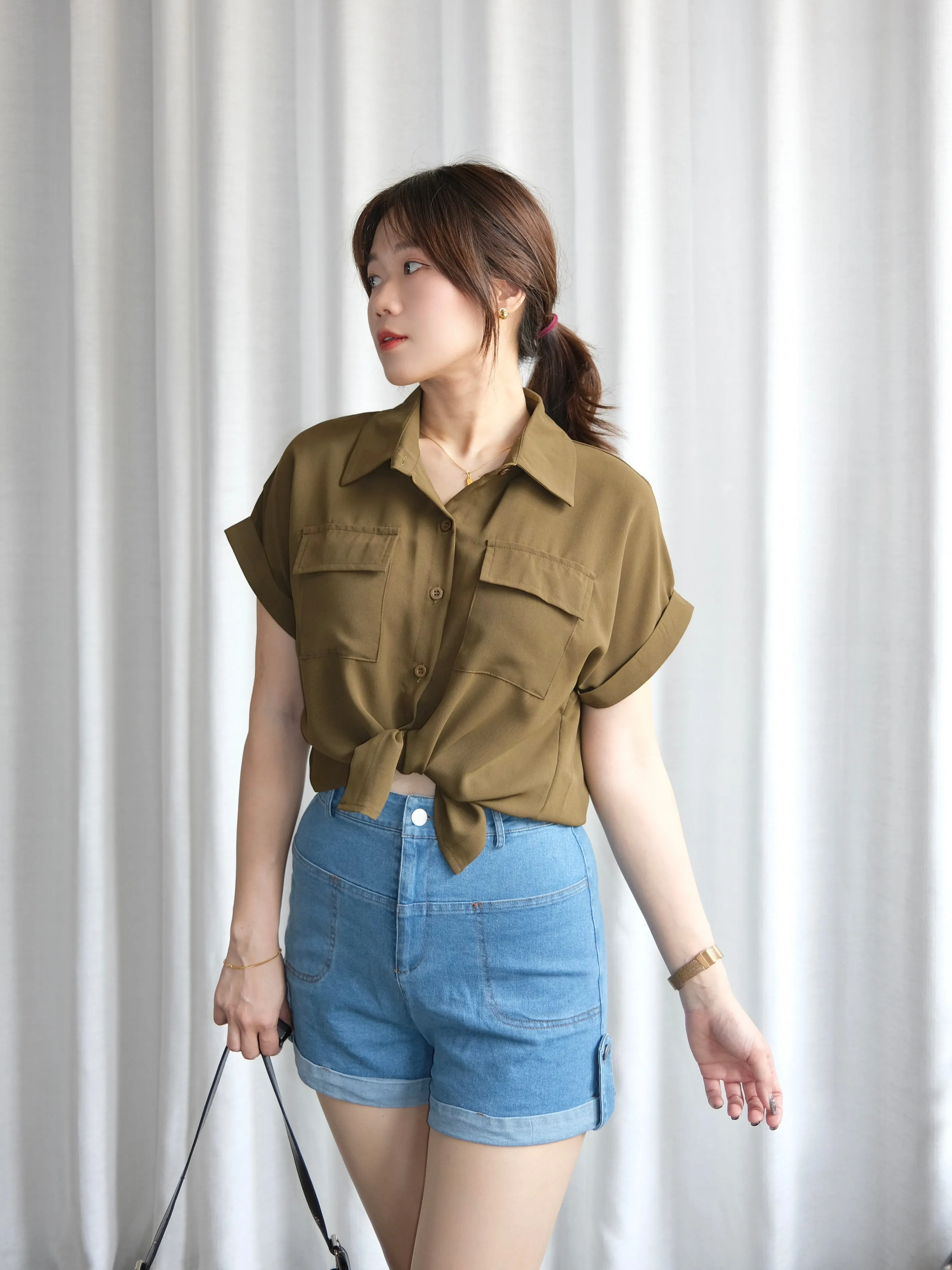 ACEWIN Double Flap Pockets Collar Blouse (Free Size) 110377