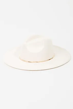 Fame Slice of Chic Herringbone Chain Fedora