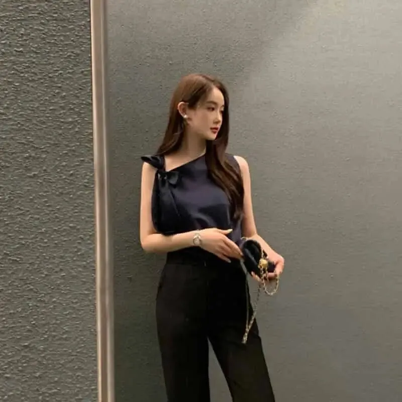 Irregular Tie Bow Sleeveless Loose Blouse