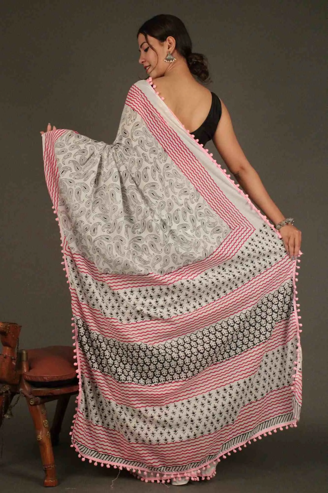 Vegetable dye light weight Mulmul Cotton with Pompom Border Wrap in 1 minute saree